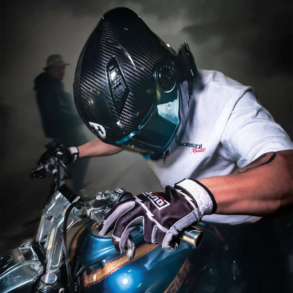D.O.T. & ECE Daytona C6- Grey Carbon Fiber - Image 13